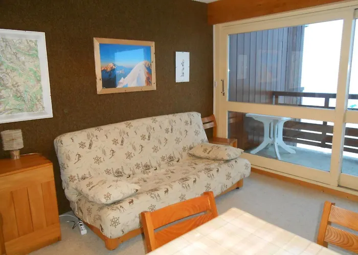 2 Pieces Pour 6 Pers. Proche Telesiege, Vue Montagne - Fr-1-516-16 * Ле дез Альп